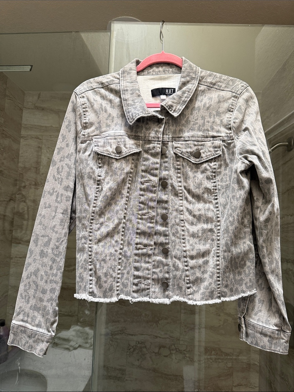 Kut from the Kloth Light Gray Leopard-Print Denim Jacket